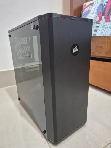 Gabinete Corsair 4000D Mid Tower