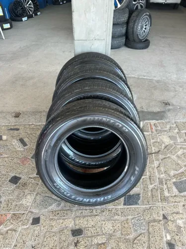 Pneus 265/60/18 Dunlop meia vida