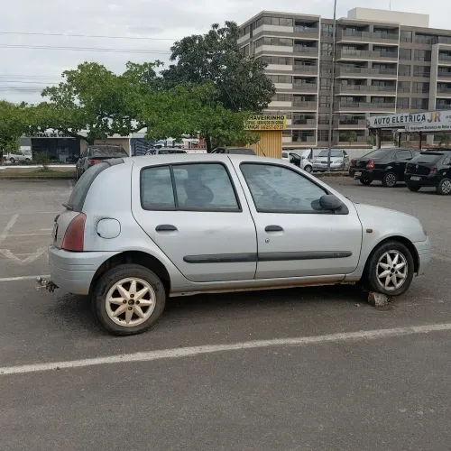 Renault Clio RN/ Expression 1.6 16V 5P 2001