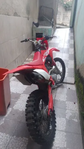 Moto muito boa só pegar andar
