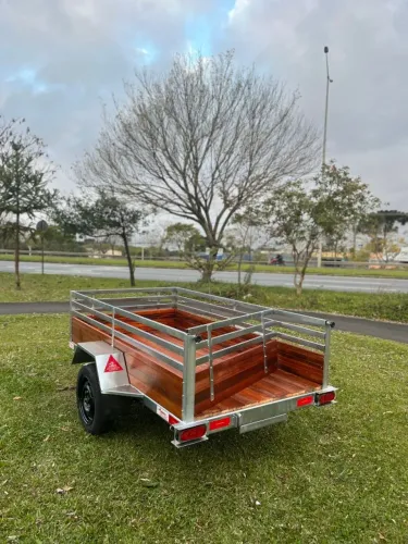 Carretinha Carrocinha Reboque Fazendinha e Plataforma NOVA de Fabrica DOC OK