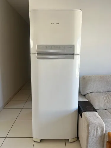Geladeira Eletrolux