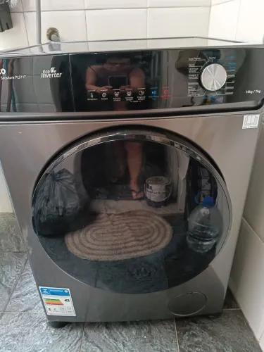 Vendo máquina lava e seca semi nova em excelente estado