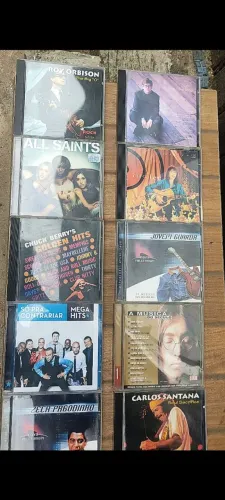 10 cds originais de música por 50 reais