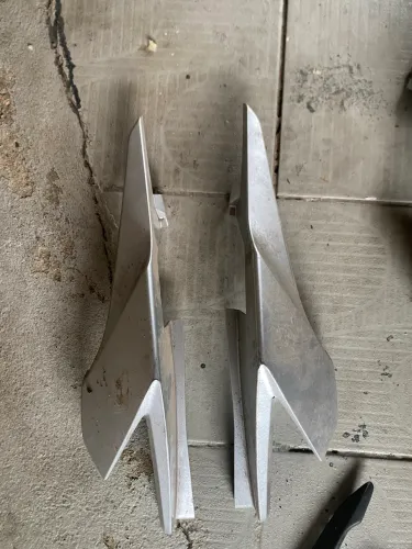 Carenagem traseira da titan 22