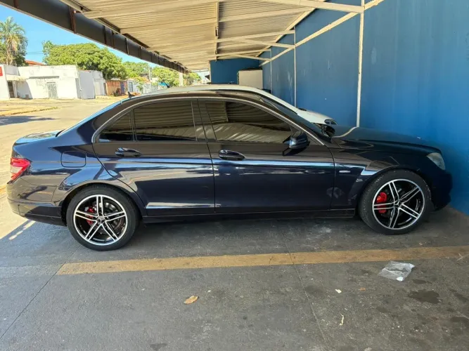 Mercedes-Benz C-180 Kompressor Classic 1.6 16V Aut. 2010