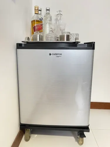 Frigobar Cadence Gourmet 50L