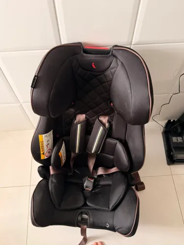 Cadeirinha de automóvel 
