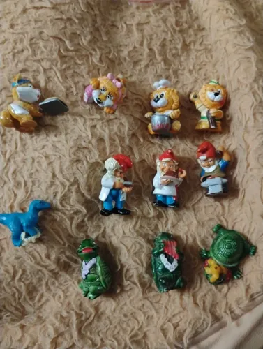 Miniaturas de Kinder Ovo colecionáveis lote com 11 peças diferentes