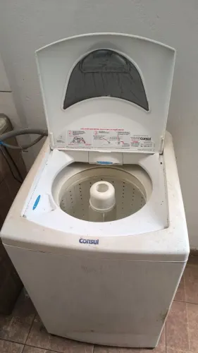 Lavadora Consul Automática 3 níveis de lavagem 5Kg com centrifugação