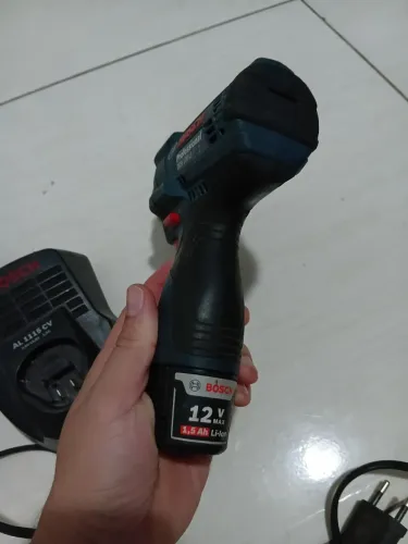 Parafusadeira/Furadeira GSR 120-LI + Chave de Impacto GDR 120-LI (Com Carregador