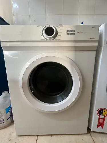 Vendo secadora Midea 11kg 220