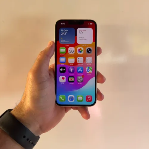 iPhone 14 128 branco em perfeito estado.