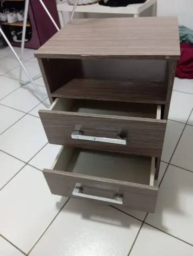 Vendo Criado mudo