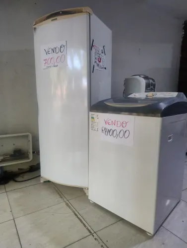 Geladeira e máquina de lavar