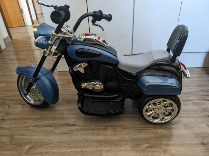 Moto elétrica estilo harley brinquedo 