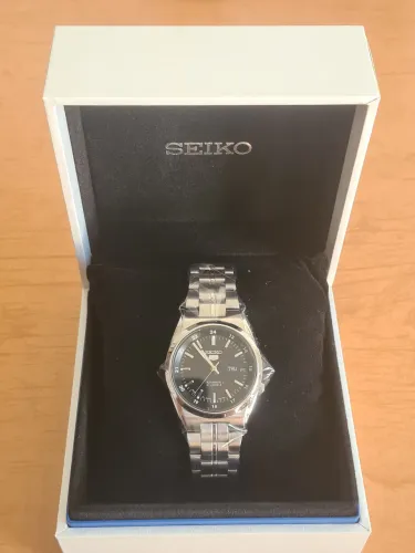 RELÓGIO SEIKO SNK567J1- 38 mm - FABRICADO NO JAPÃO- CAIXA E DOCUMENTOS - FAÇA SUA OFERTA!