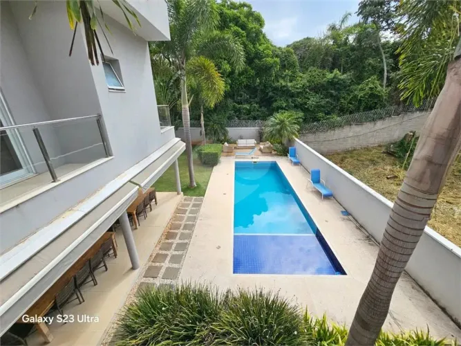 Casa à venda em condomínio fechado em Vinhedo, interior de São Paulo