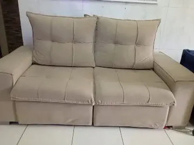 Sofá retrátil reclinável 
