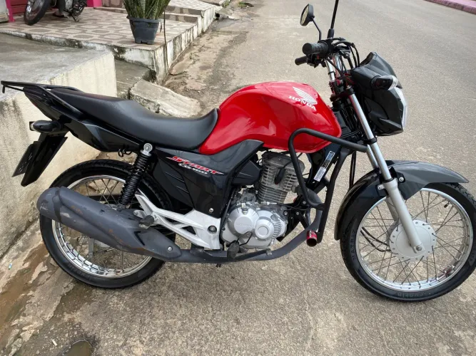 Vendo moto muito nova *