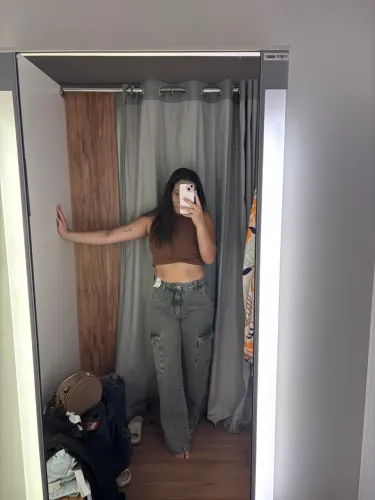 Vendo calça cargo preta