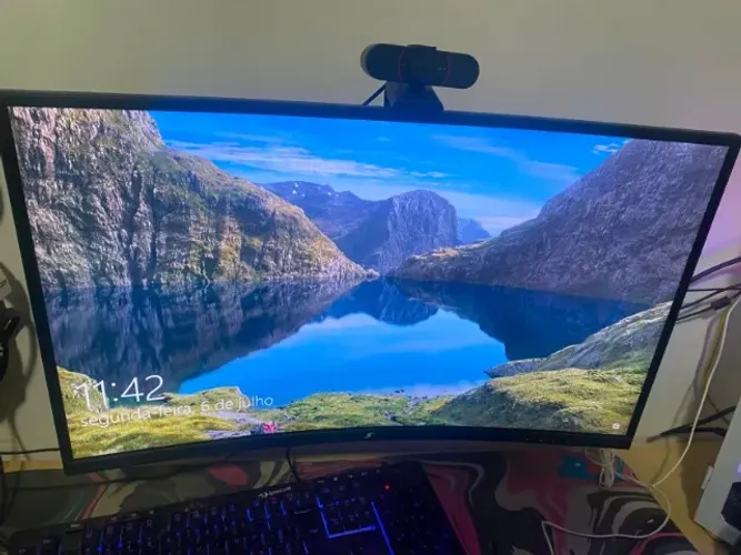 Monitor SUPERFRAME 180HZ