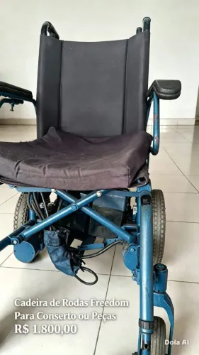 Vendo cadeira motorizada para conserto ou retirar peças