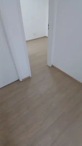 Instalações de pisos vinílicos, laminados e rodapé