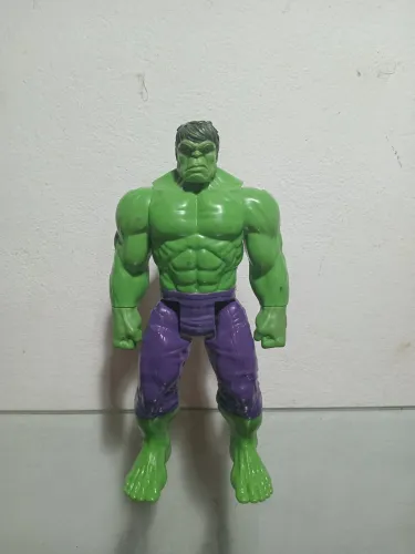 Boneco hulk 30cm