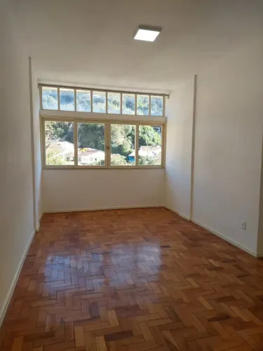 Apartamento - Várzea - Teresópolis/ RJ