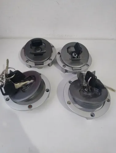 Tampa de tanque XRE 300 21/22/23