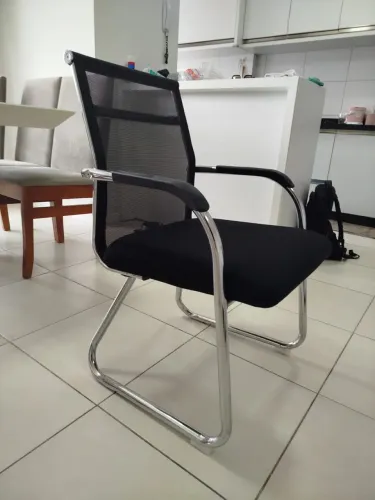 Cadeira de base fixa