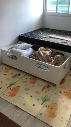 Vendo berço e colchão ótimo estado 200 reais