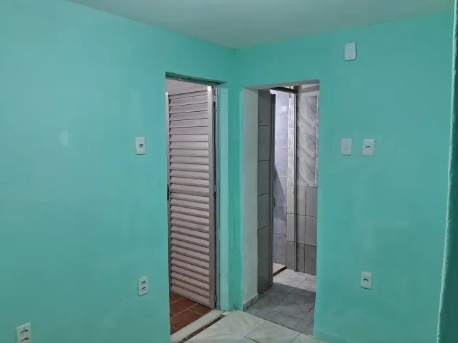 Vende-se Casa na Sussuarana Velha próximo ao final de Linha