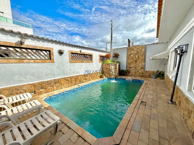 Casa isolada à venda em Praia Grande no bairro Caiçara