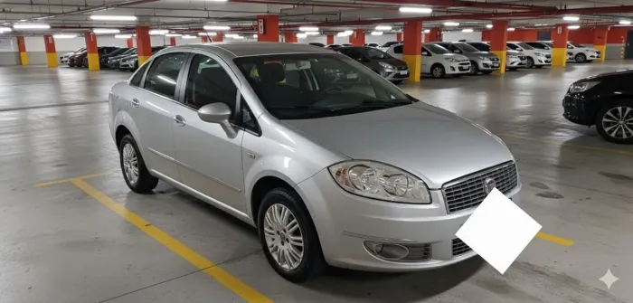 Fiat Linea Essence 1.8 Flex 16V 4P 2015