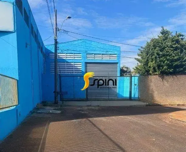 Galpão para alugar, 287 m² - Osvaldo Rezende - Uberlândia/MG