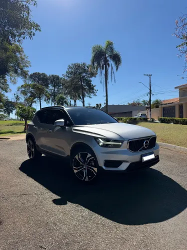Volvo XC40 T-4 2.0 190cv FWD 2019
