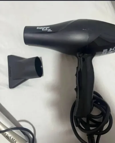 Secador de cabelo Taiff e modelador de cachos Gama
