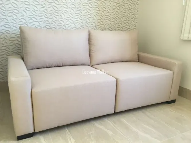 Sofás de alto padrão que unem conforto, sofisticação e design moderno.