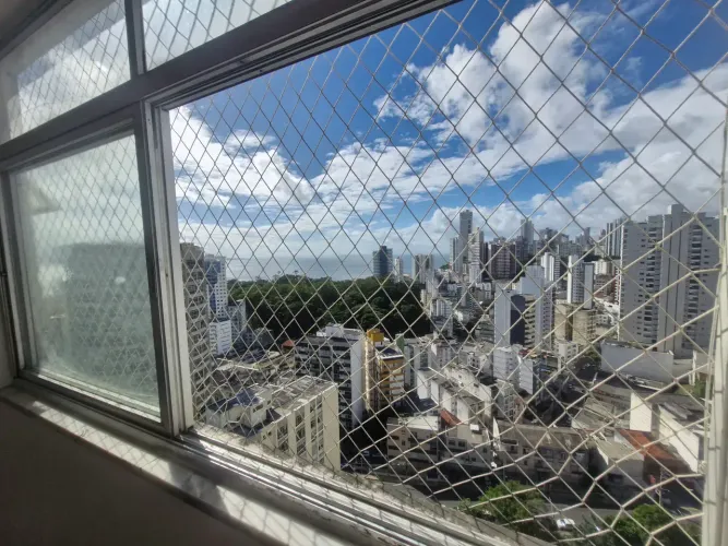 apartamento quarto e sala a venda na Barra Vista mar