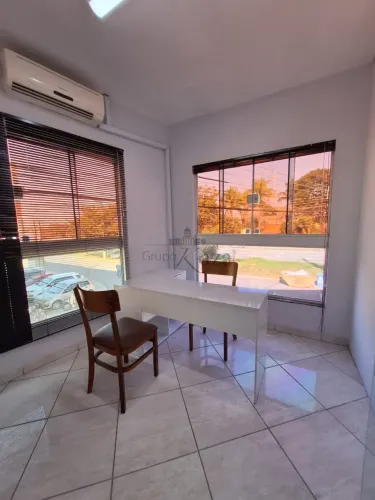 Oportunidade - Sala Comercial - Villa Branca - Jacareí - 15m².