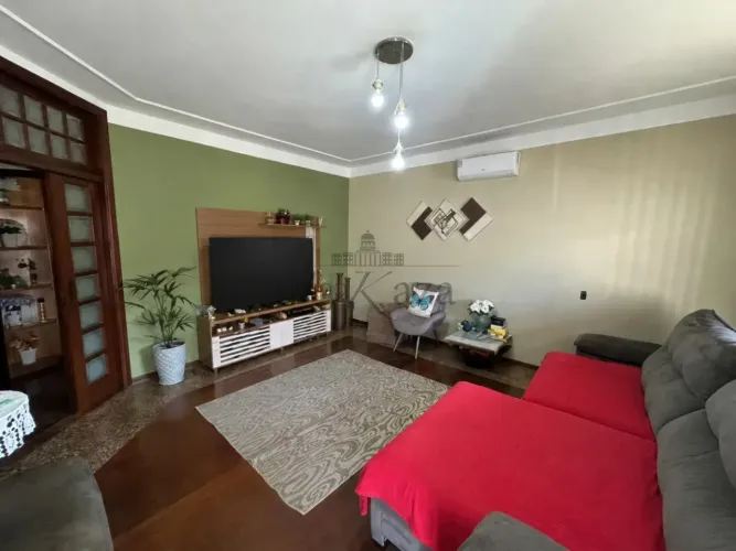 Casa Sobrado - Bosque dos Eucaliptos - 4 Dormitórios - 312,50m².