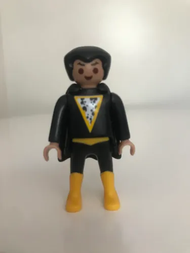 Boneco Playmobil DC/ Kinder Ovo/ Original/ Adão Negro