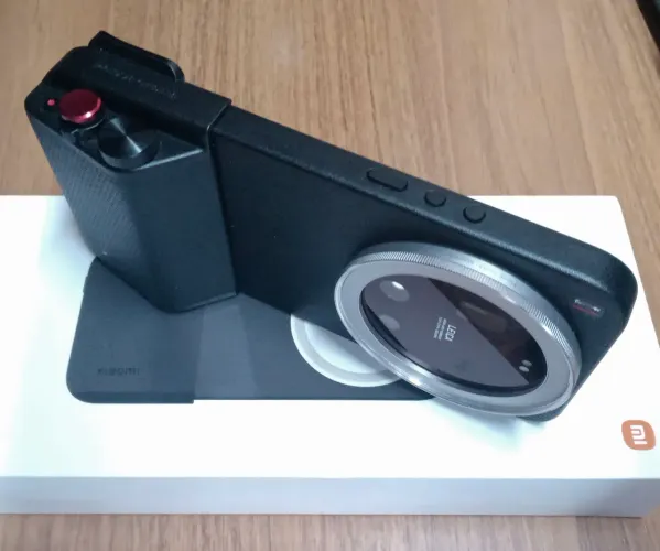 Xiaomi 17 Ultra Leica Edition 1TB + Kit
