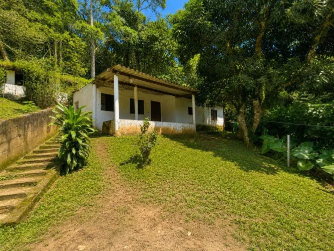 Casa para locação | 2 dormitórios | Bairro do Salto | Guararema/SP