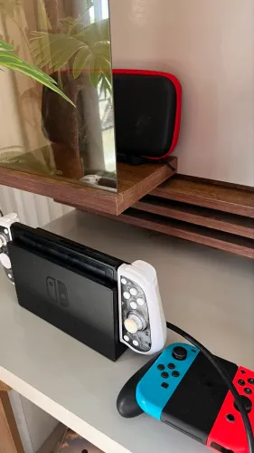 Nintendo Switch v2 desbloqueado com 4 Joycon