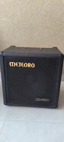 Amplificador para baixo Meteoro Ultrabass Bx200 250w