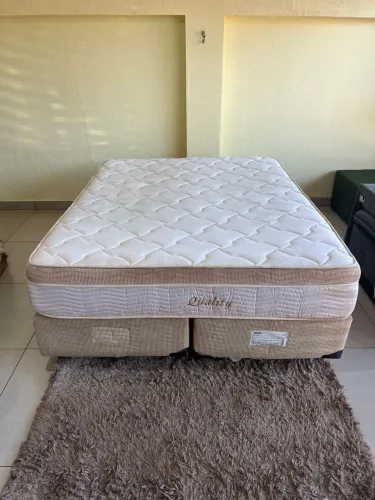 Cama BOX QUEEN Molas Ensacadas Bem Firme e Conservada - Entrega Grátis