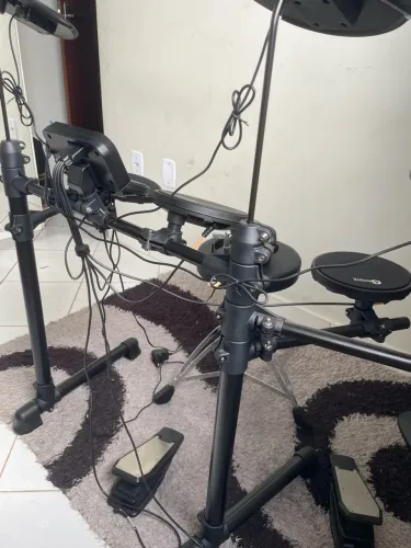 vendo bateria novíssima!!